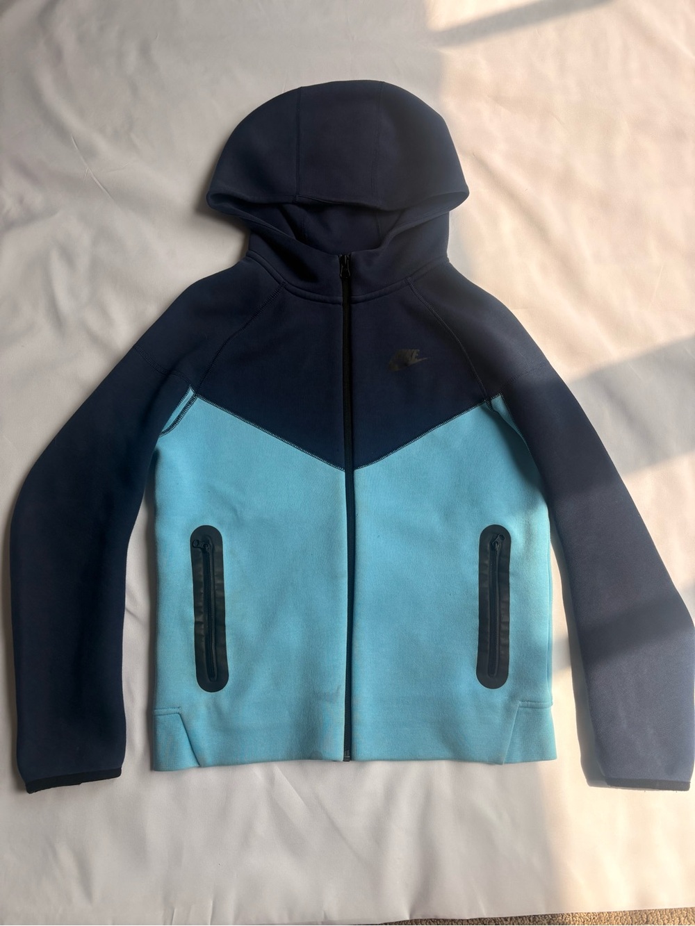 Nike Tech Kids Two-Tone Hoodie in Navy and Light Blue